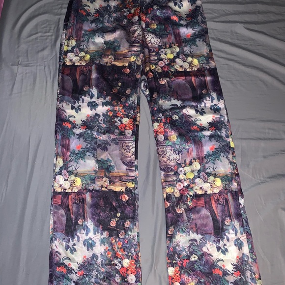 Floral flowy pants - Picture 2 of 2